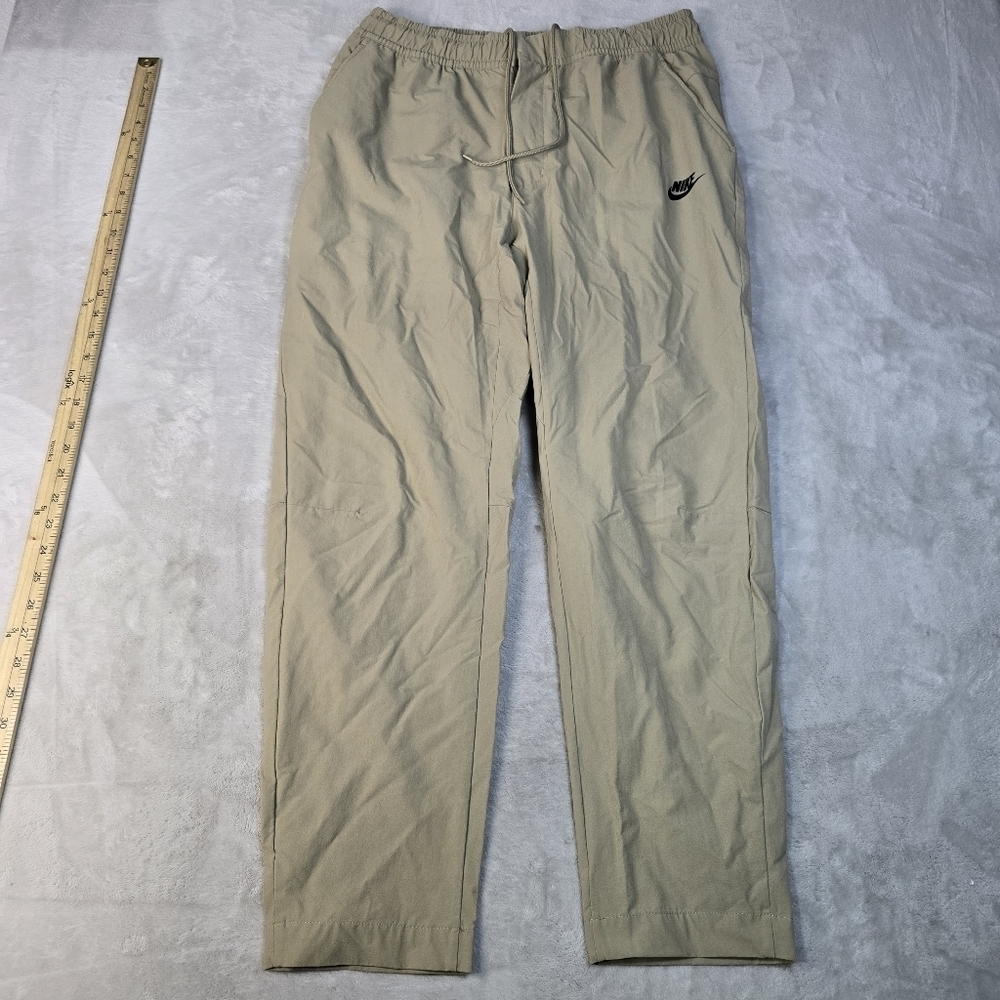 Nike Sportswear Commuter Pants Mens Medium Tan Tech Woven Performance DM6621-247